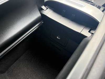 2025 Mercedes-BENZ C-CLASS 缩略图 46