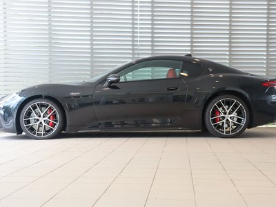 MASERATI GRANTURISMO - 6