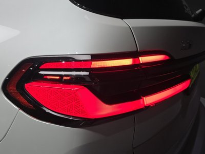 صورة 10 لـ 2023 BMW X7
