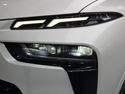 صورة 9 لـ 2023 BMW X7