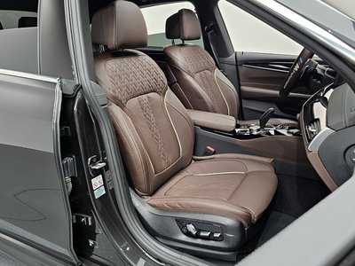 BMW 6 SERIES GT - 10