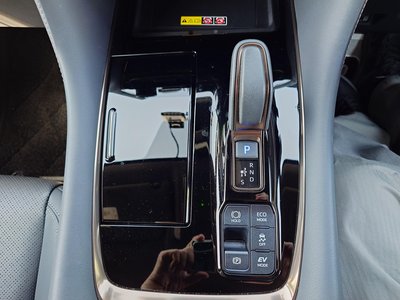 صورة مصغرة 19 لـ 2024 Toyota VELLFIRE