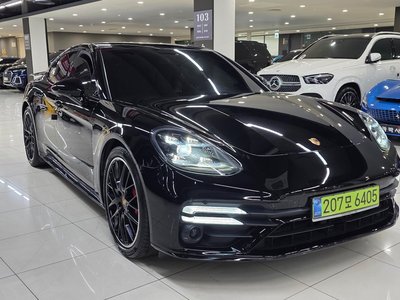 PORSCHE PANAMERA - 2