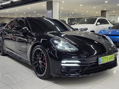 PORSCHE PANAMERA - 6