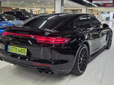 PORSCHE PANAMERA - 7