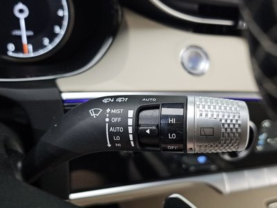2023 Genesis GV70 thumbnail 28