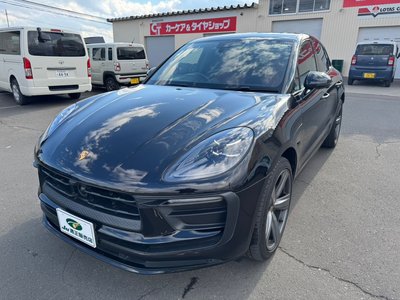 PORSCHE MACAN - 2