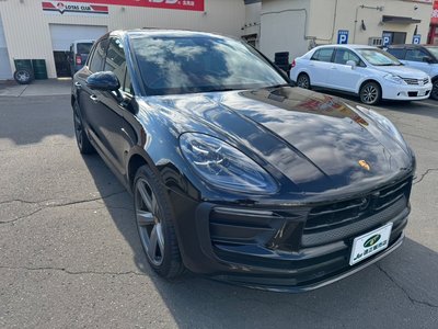 PORSCHE MACAN - 4