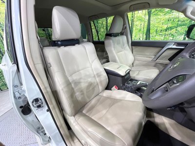 TOYOTA LAND CRUISER PRADO - 8