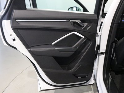 صورة مصغرة 34 لـ 2025 AUDI Q3
