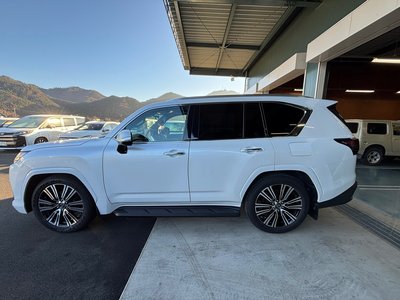 LEXUS LX - 2