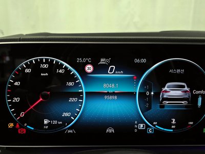 MERCEDES-BENZ GLE - 8