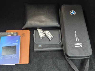 2025 BMW 8 SERIES 缩略图 35