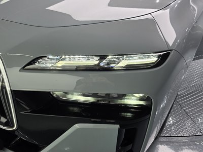 BMW I7 - 9