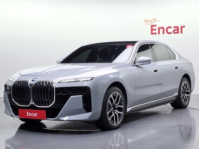 BMW I7 - 1