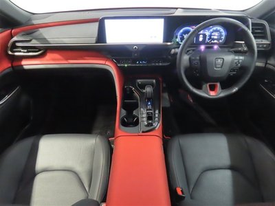 صورة 3 لـ 2024 Toyota CROWN SPORT