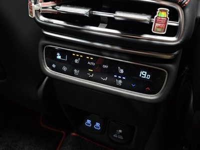 صورة مصغرة 19 لـ 2024 Genesis GV80 COUPE