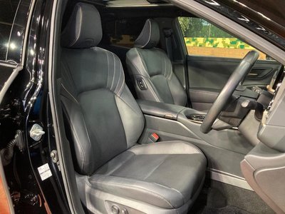 2023 Toyota CROWN SPORT photo 7