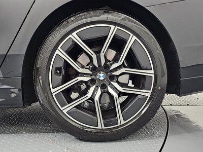 BMW 7 SERIES - 8