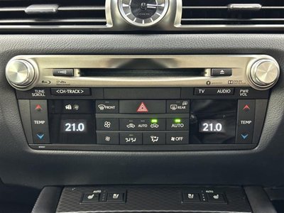 2016 Lexus GS F thumbnail 25