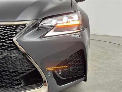 2016 Lexus GS F thumbnail 36