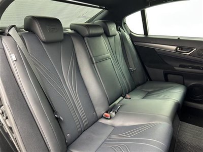 2016 Lexus GS F thumbnail 14