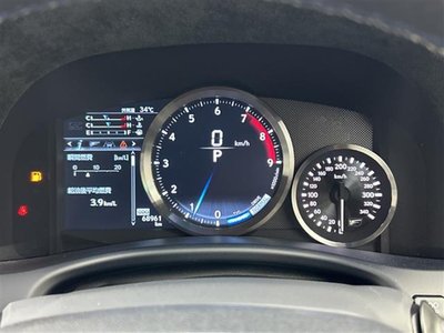 2016 Lexus GS F thumbnail 21