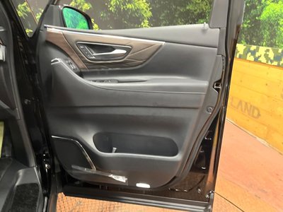 صورة مصغرة 31 لـ 2025 Toyota VELLFIRE