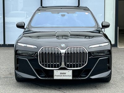 BMW 7 SERIES - 8