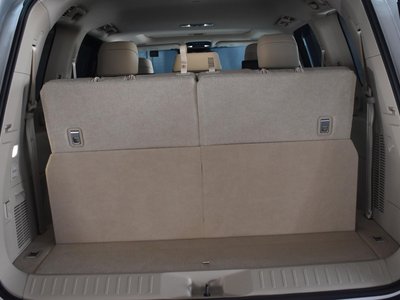 TOYOTA LAND CRUISER 300 - 8