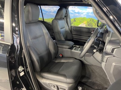 2025 Toyota LAND CRUISER 250 photo 9