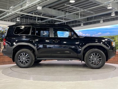 2025 Toyota LAND CRUISER 250 — миниатюра 24