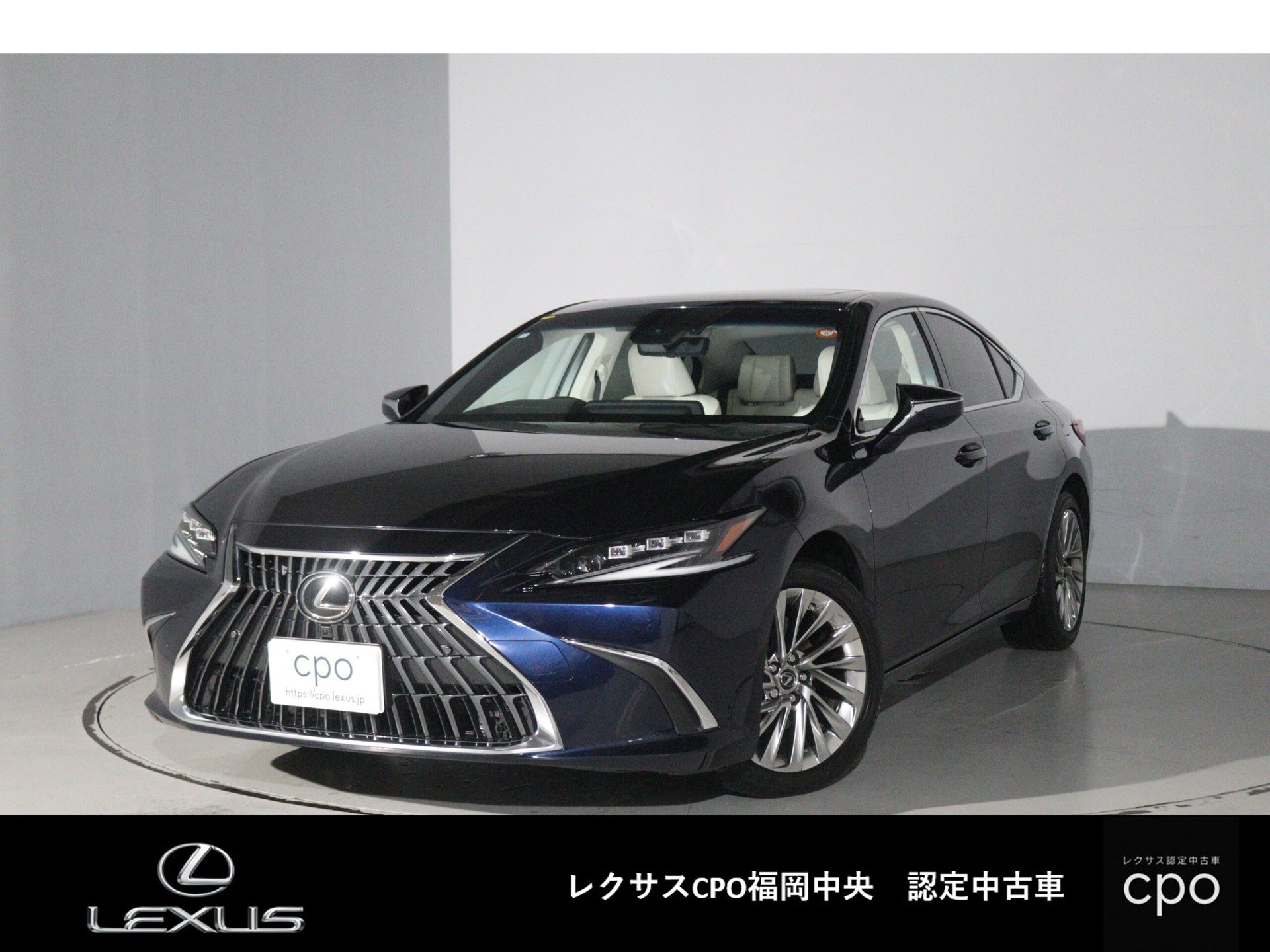 LEXUS ES - View 1