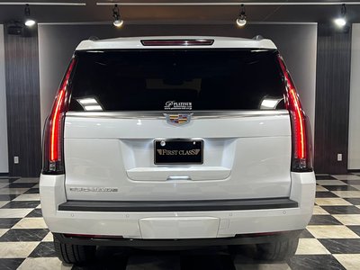 CADILLAC ESCALADE - 8