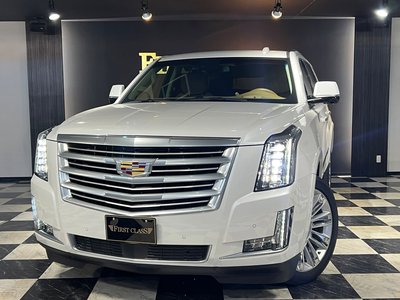 CADILLAC ESCALADE - 1