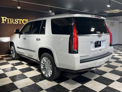 CADILLAC ESCALADE - 9