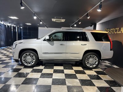 CADILLAC ESCALADE - 7