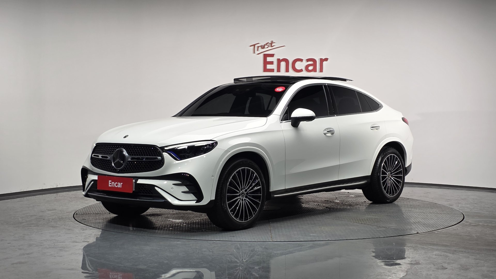 MERCEDES-BENZ GLC - View 1