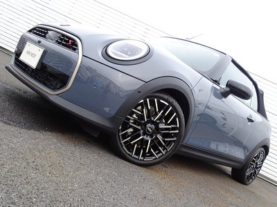 MINI MINI CONVERTIBLE - 9