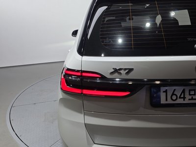 BMW X7 - 10