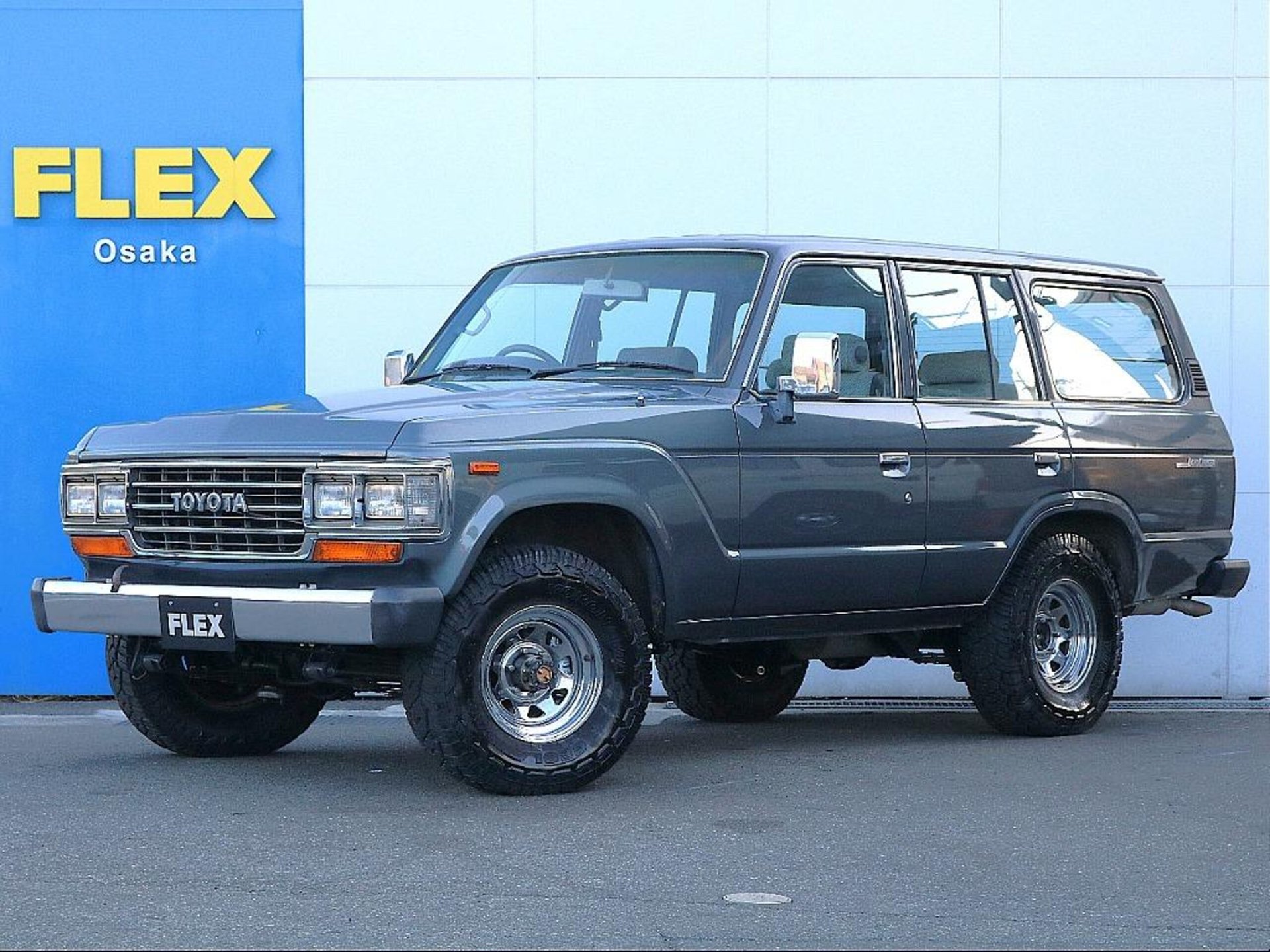 TOYOTA LAND CRUISER 60 - View 1