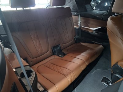 2025 BMW X7 缩略图 15