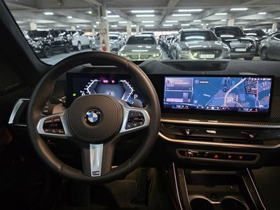 2025 BMW X7 缩略图 12