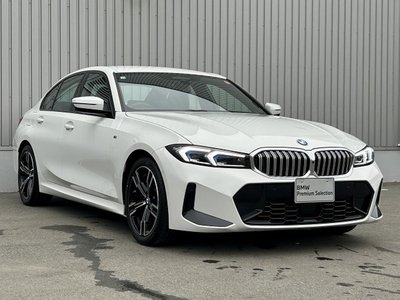 2025 BMW 3 SERIES photo 3