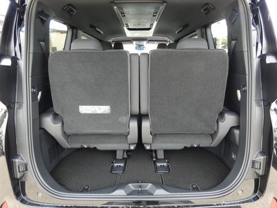 TOYOTA ALPHARD - 10