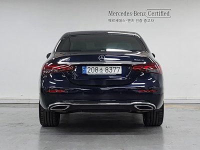 MERCEDES-BENZ E-CLASS - 3