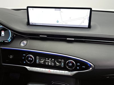 2021 Genesis GV70 — миниатюра 13