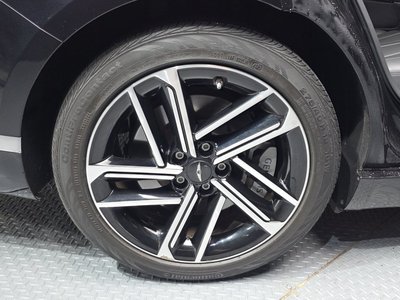 GENESIS G80 (RG3) - 7