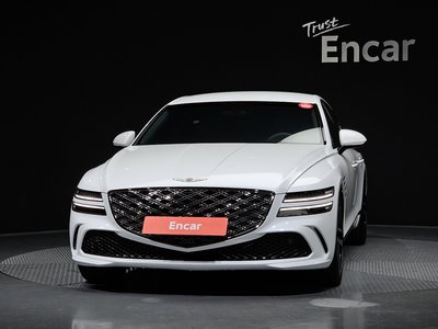 GENESIS G80 (RG3) - 2