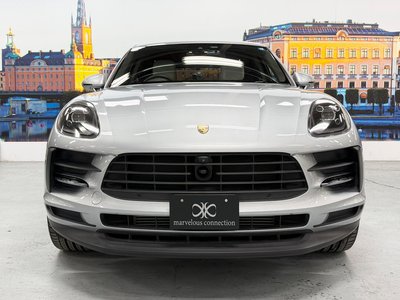 PORSCHE MACAN - 3